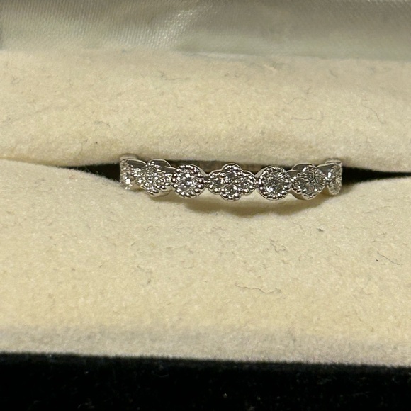 Diamond Stackable Ring - Picture 4 of 5